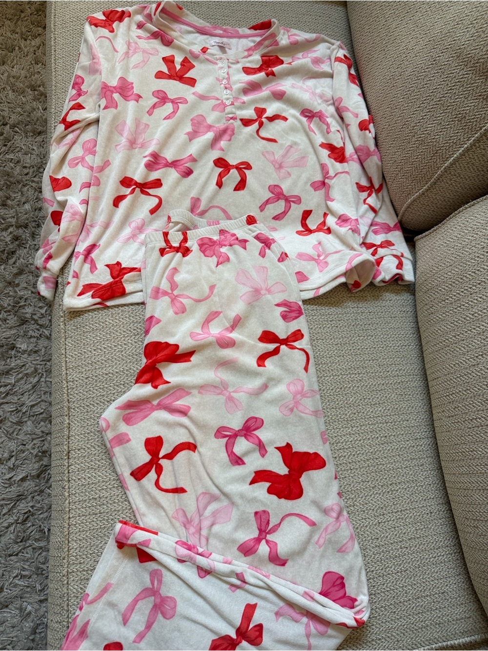 Women’s Cozy Bow-Print Pajama Set - Pink & Red